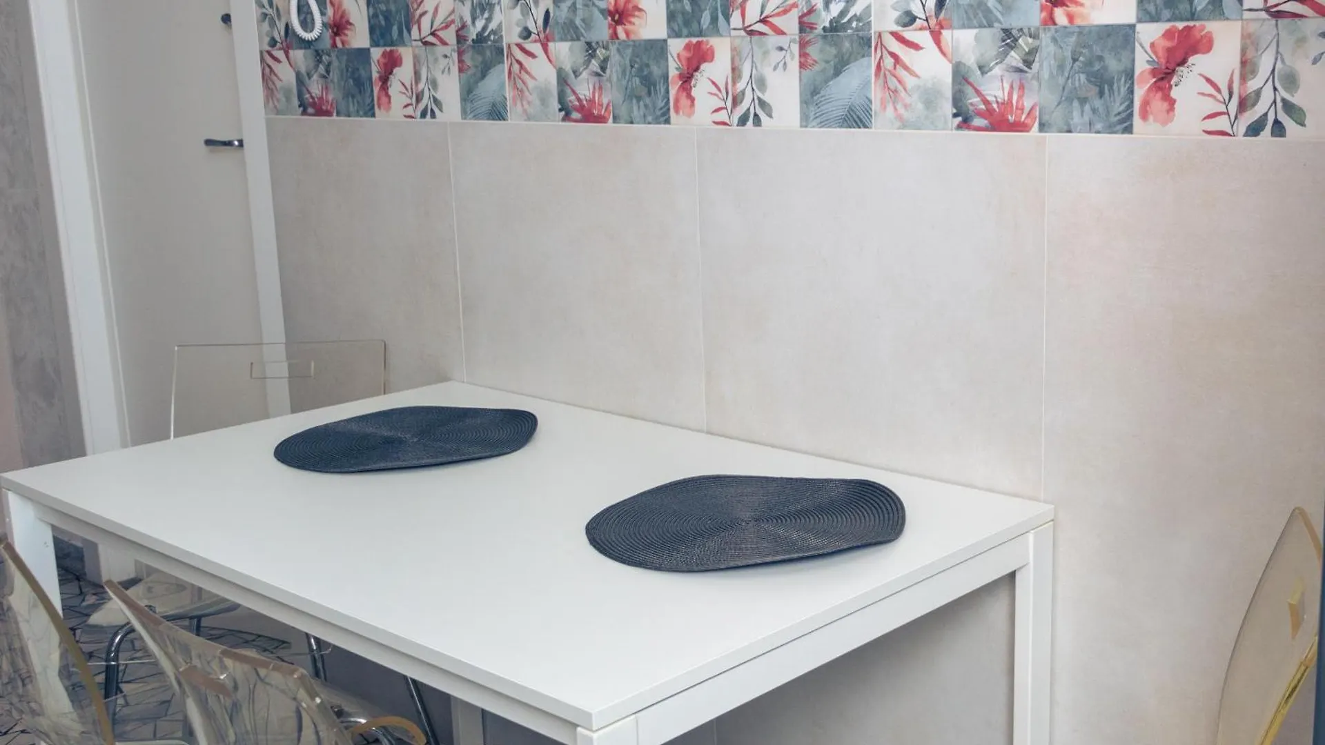 Sorriso Del Mare Apartment Bari 0*,